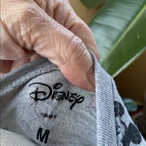 Disney Mickey Mouse Tee sz M - Picture 3 of 3